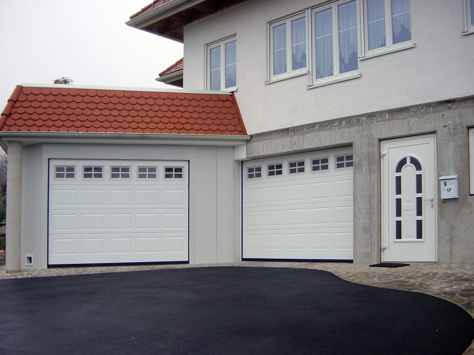 Portone sezionale da garage IRIS - Stucco bianco C81